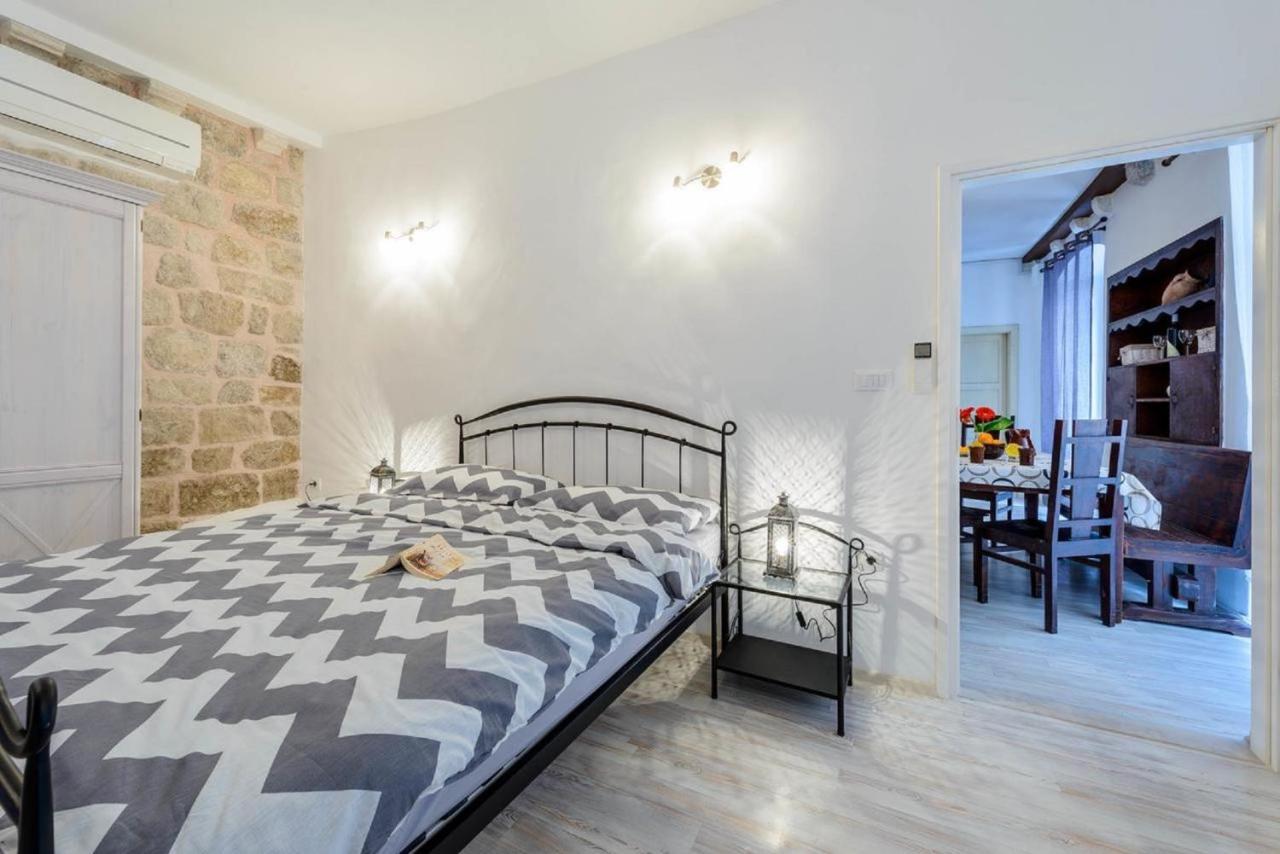 Apartments And Room Le Petit Nono Дубровник Екстериор снимка