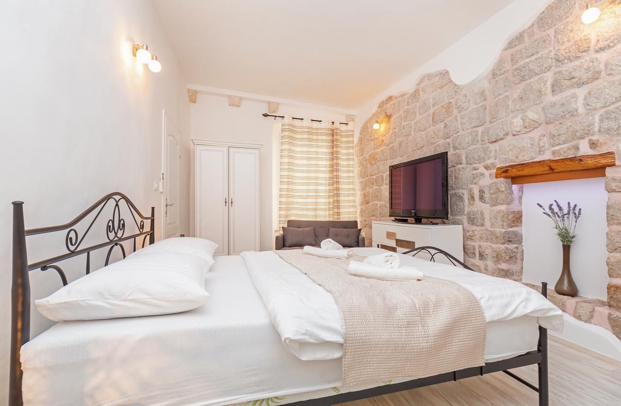 Apartments And Room Le Petit Nono Дубровник Екстериор снимка
